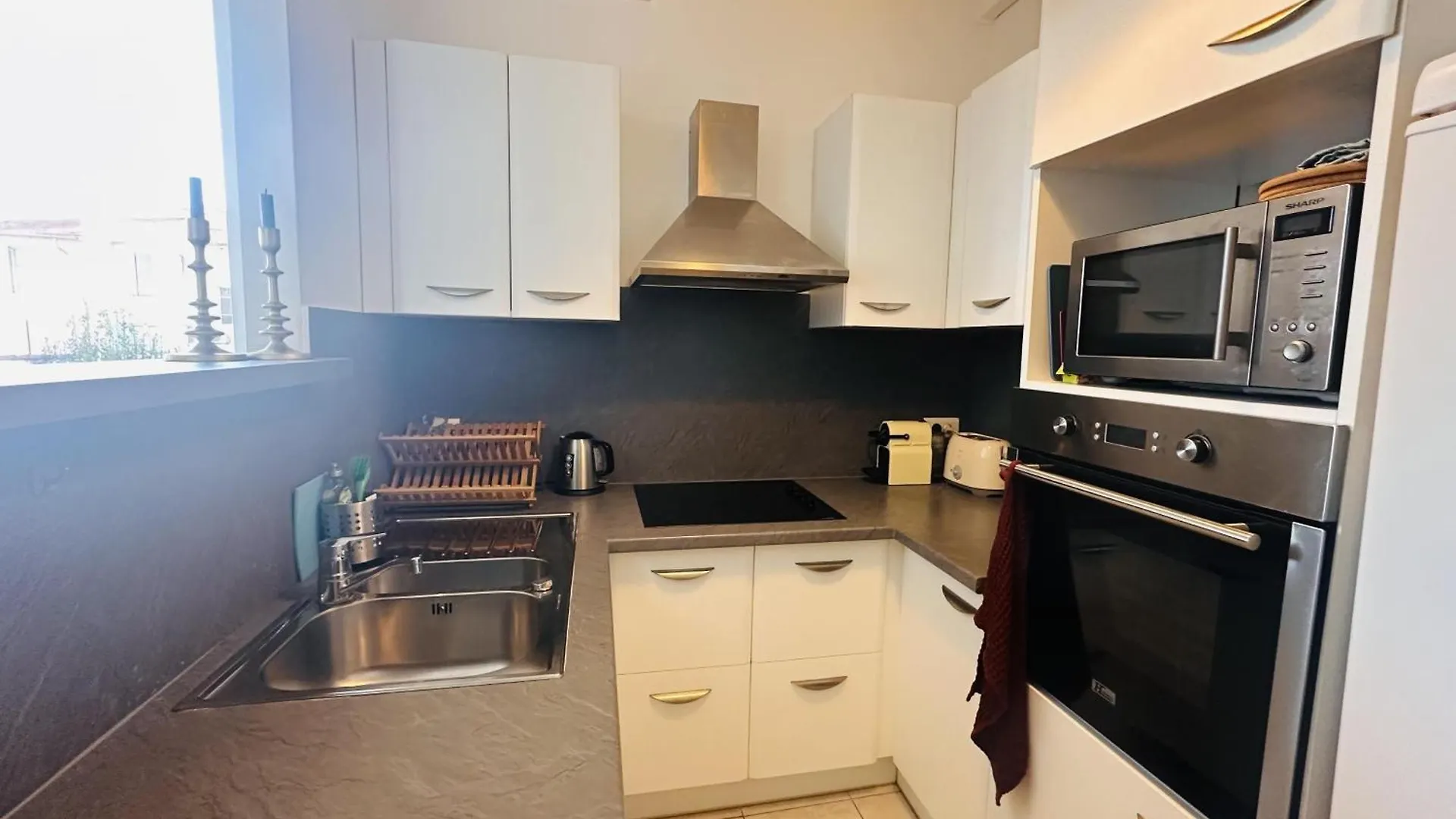 Bright One Bedroom Apartment In The Center Of Cannes13 Minutes Walk To The Palais Des Festivals - 2290 0*, Cannes France
